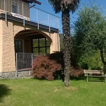 Gli Aceri Rossi Apartment *